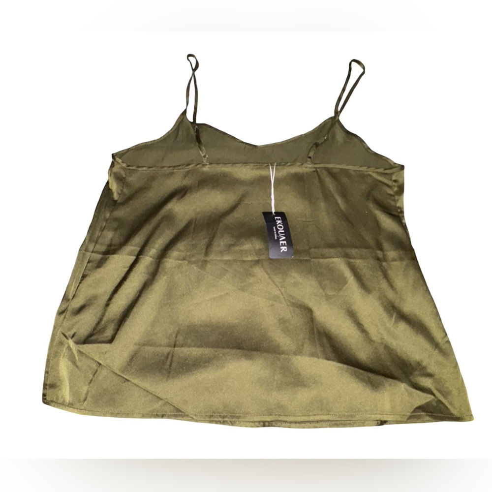 NWT Ekouaer Olive Satin Camisole Tank Top Size M Adjustable Straps - Picture 2 of 6